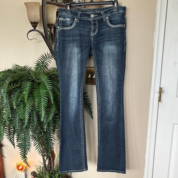 Grace in LA Jeans Low Rise Y2K Embroidered Beaded Cross Detail Boot Cut Denim - Picture 16 of 16